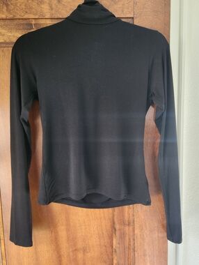 Ripley Rader Black Long-Sleeve Turtleneck Top